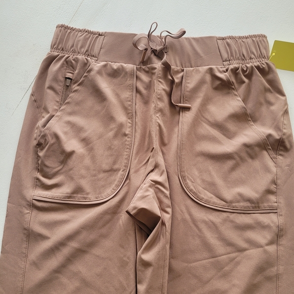 New! Women's All in Motion Tapered Stretch Woven Workout Pants Taupe XS-Long - Picture 7 of 10